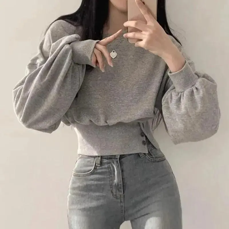 Buttoned Slim-Fit Short Sweater