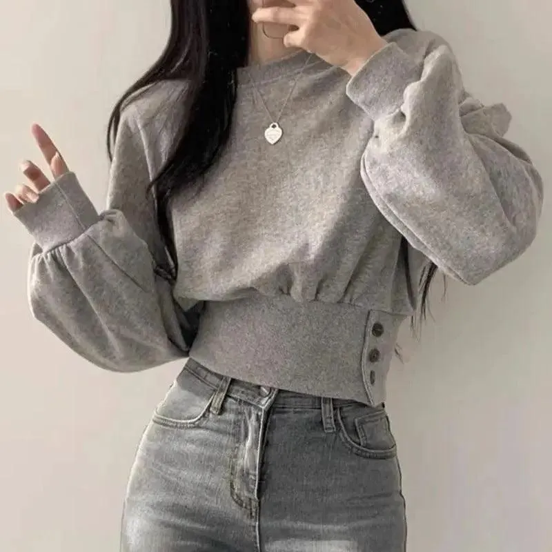 Buttoned Slim-Fit Short Sweater