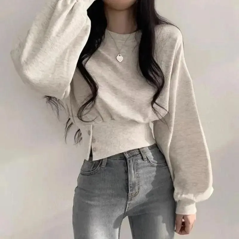 Buttoned Slim-Fit Short Sweater