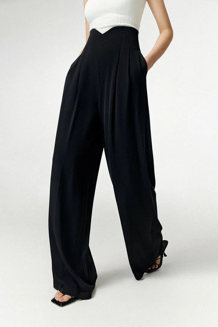 High Waist Curve Trousers in Black